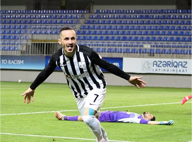 premyer-liqamizda-movsumun-bombardiri