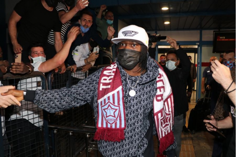 ulduz-futbolchu-trabzonspora-kechdi