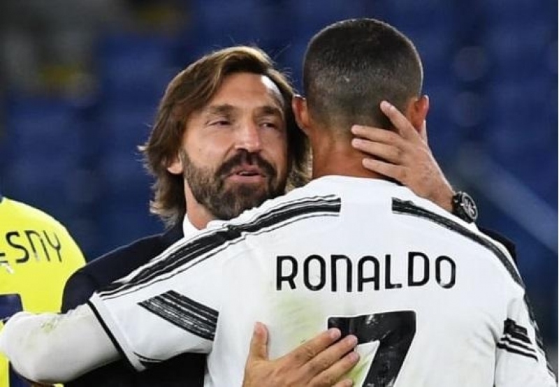 ronaldonun-pirlo-ile-vidasi