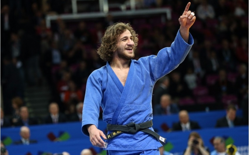 dunya-chempionati-daha-4-cudochumuz-mubarizeye-bashlayir