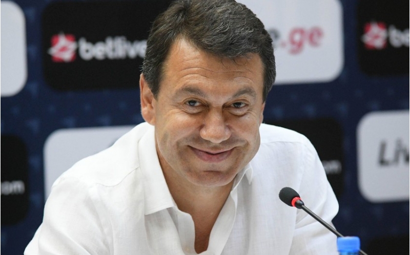 dinamonun-prezidenti-neftchi-kimi-reqible-oynamaq-xoshdur