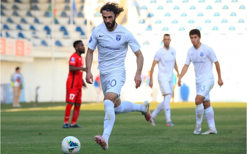 sabah-klubunda-daha-bir-ayriliq