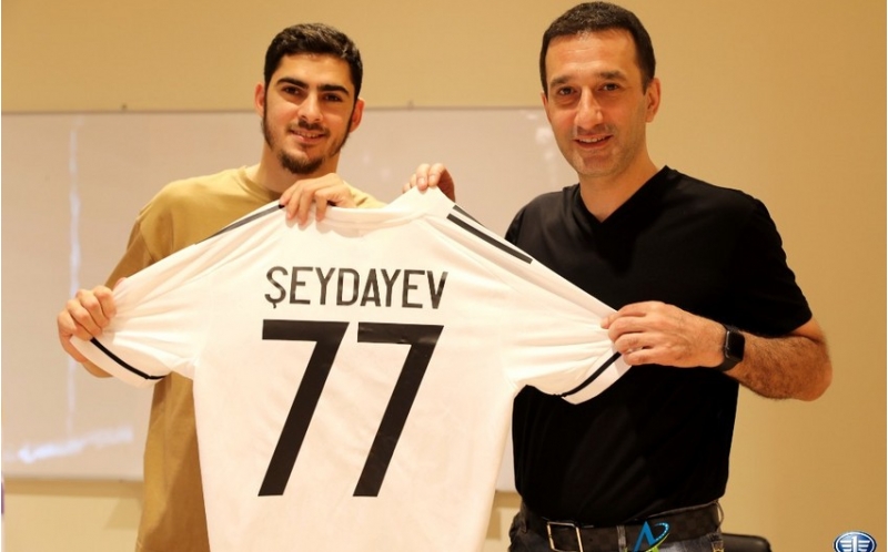 qarabag-yeni-transferini-achiqladi-2