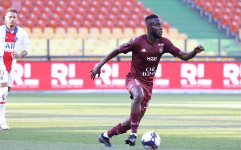 chelsinin-yetirmesi-keshlenin-reqibine-kechdi