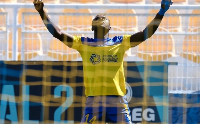 qanali-futbolchu-karyerasini-azerbaycanda-davam-etdirecek