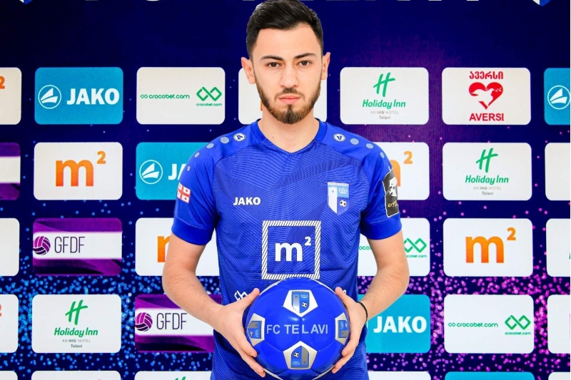 futbolchumuz-klubundan-ayrildi