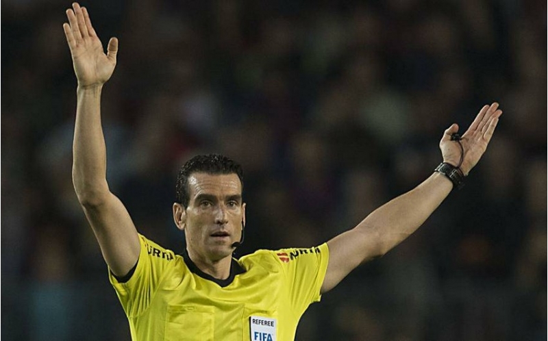 neftchi-olimpiakos-gorushunun-hakimi-bilindi