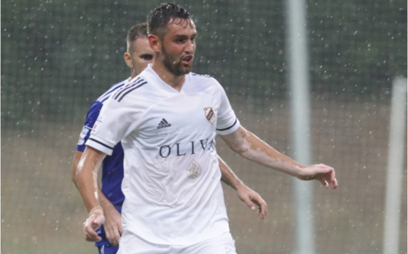 serbiyali-futbolchu-sumqayitla-ilk-oyunda-chox-shey-hell-edile-biler