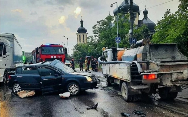 ukraynali-futbolchu-avtomobil-qezasinda-vefat-etdi