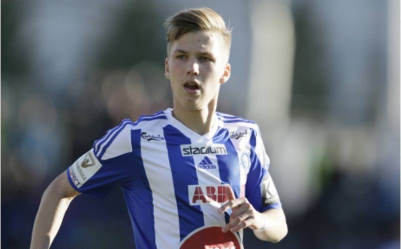 hik-in-futbolchusu-neftchini-kechmek-maliyye-baximindan-da-vacibdir