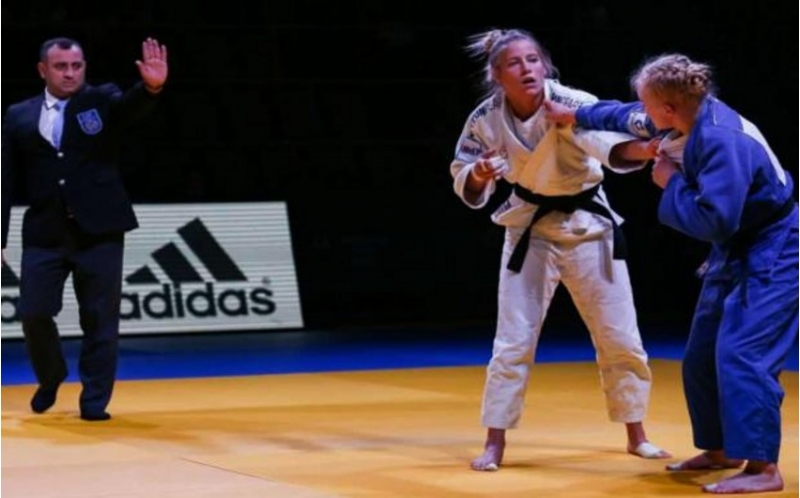 azerbaycanli-hakim-avropa-kubokunun-gorushlerini-idare-edib