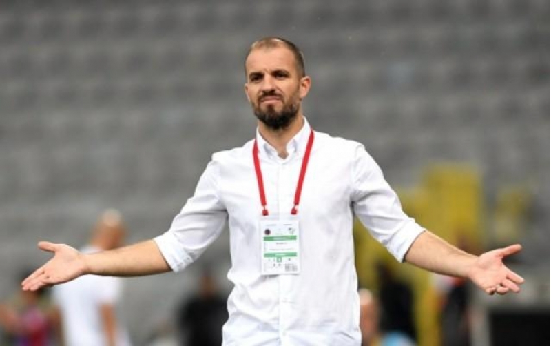 namiqin-komandasinda-bash-meshqchi-istefasi