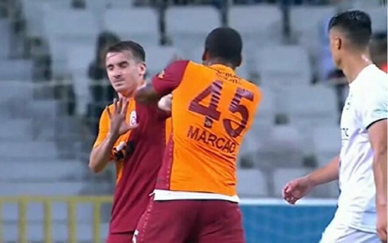 qalatasarayin-futbolchusu-komanda-yoldashini-yumruqladi