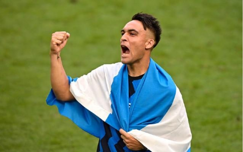 martines-geleceyi-ile-bagli-qerar-verdi