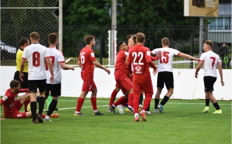 futbolchular-arasinda-kutlevi-dava-olub-34-nefer-saxlanilib