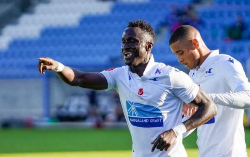 qarabagin-yeni-transferinin-qollari