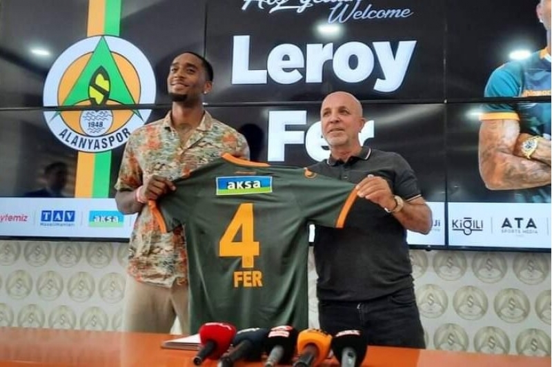 millinin-sabiq-futbolchusu-turkiye-klubunda