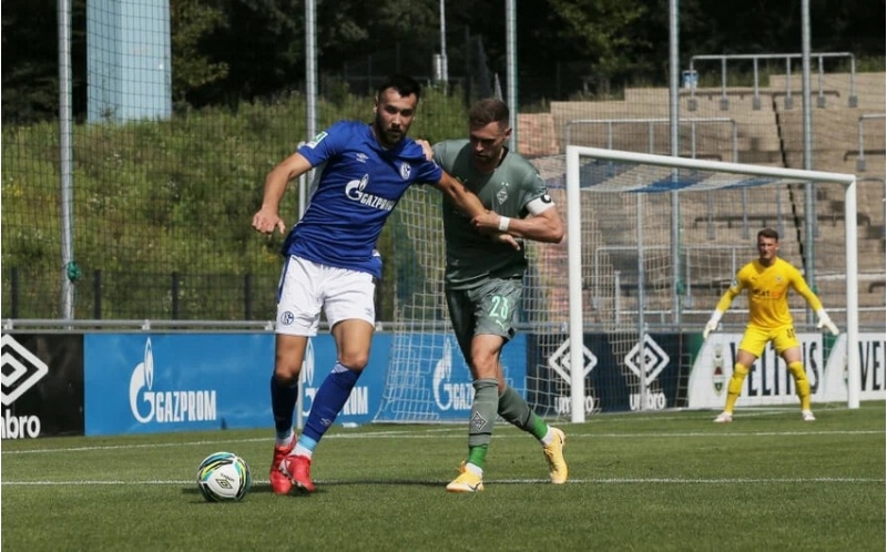 azerbaycan-millisinin-sabiq-hucumchusu-shalkeye-kechmekle-arzuma-chatdim