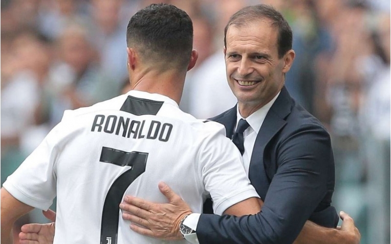 massimiliano-alleqri-ronaldu-yuventusda-qalmaq-istemir