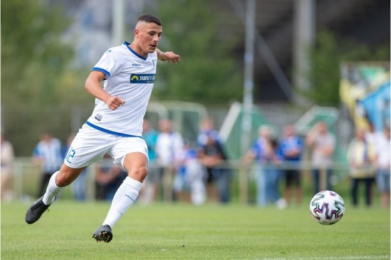 millimizin-reqibinin-daha-bir-futbolchusunda-koronavirus-ashkarlandi