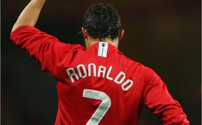 yuventus-ronaldu-ile-vidalashib