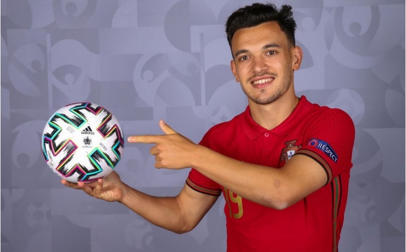 portuqaliyanin-daha-bir-futbolchusu-azerbaycan-millisi-ile-oyunu-buraxacaq