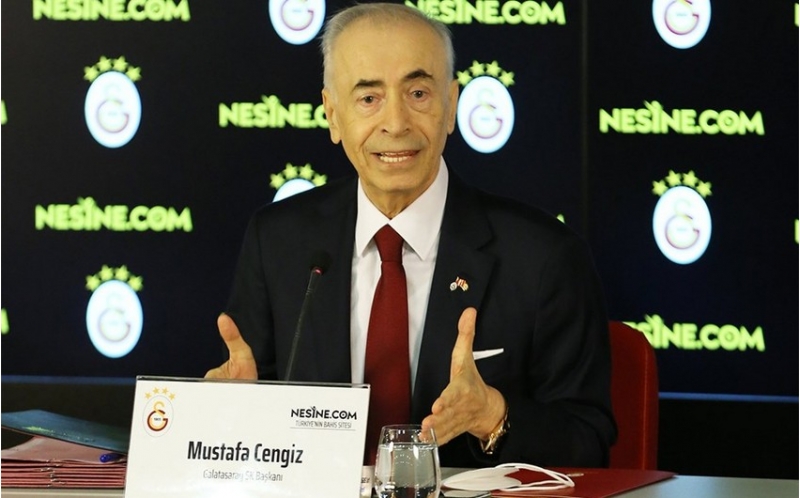 qalatasarayin-sabiq-prezidenti-reanimasiyaya-yerleshdirilib