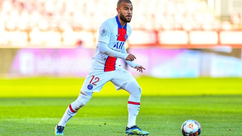 ulduz-futbolchu-fenerbagchaya-gelesi-olmadi