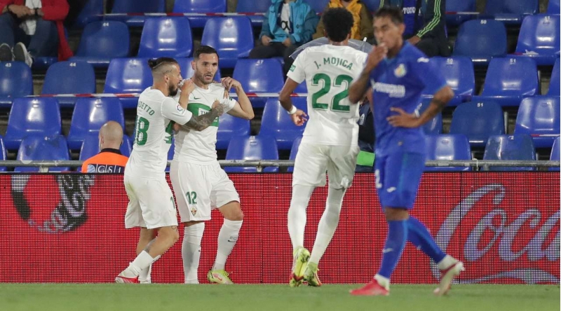 la-liqada-minimal-hesabli-qelebe