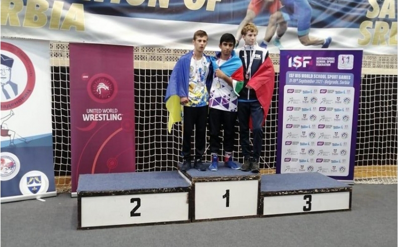 mekteblilerimiz-serbiyadan-20-medalla-donur