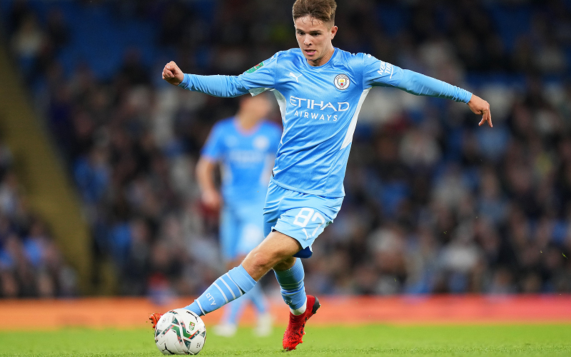 quardiola-meydana-8-akademiya-futbolchusu-buraxdi