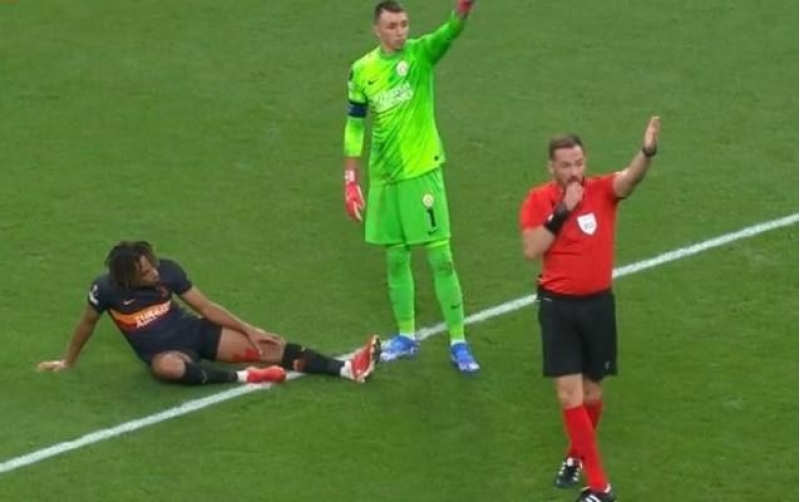 qalatasarayda-ciddi-itki-3