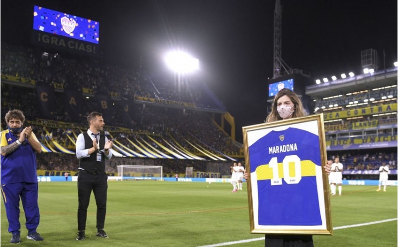 argentinada-oyun-zamani-maradonanin-dogum-gunu-anilib