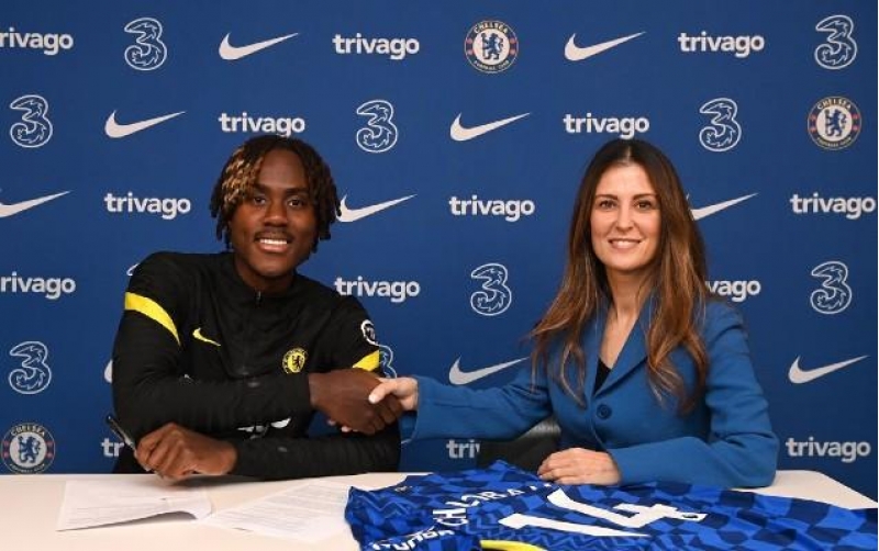 chelside-yeni-muqavile-3