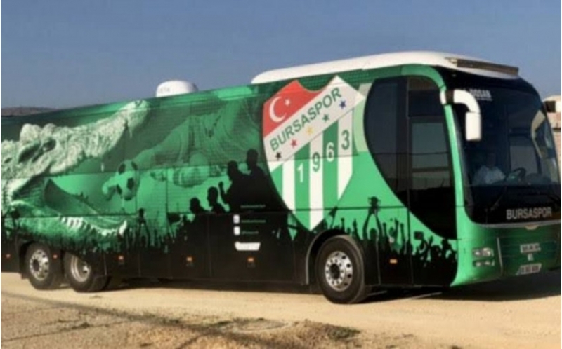 namik-eleskerovun-komandasi-azarkeshlerin-hucumuna-meruz-qalib