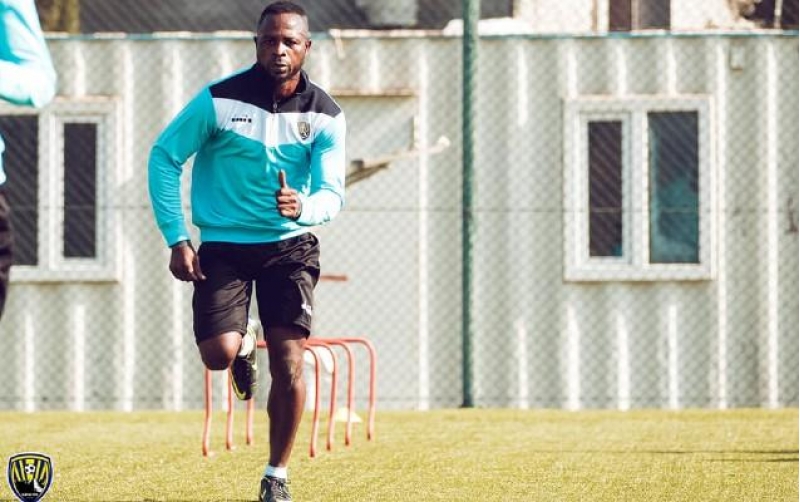 kepezde-nigeriyali-futbolchu
