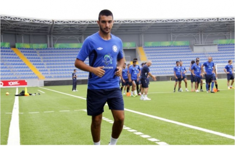 azerbaycan-millisinin-sabiq-futbolchusu-sumqayita-kechidimde-pul-esas-rol-oynayib