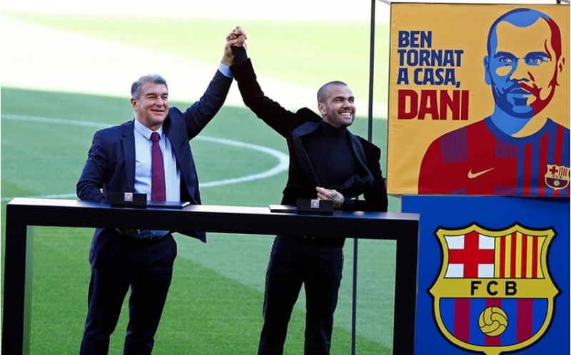 barselona-dani-alveshi-tedim-etdi