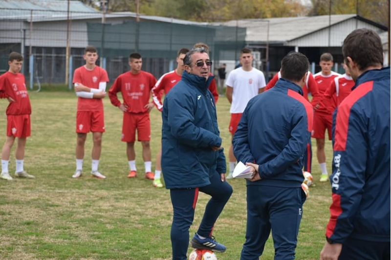 qarabagin-sabiq-meshqchisi-meshhur-klubda-2