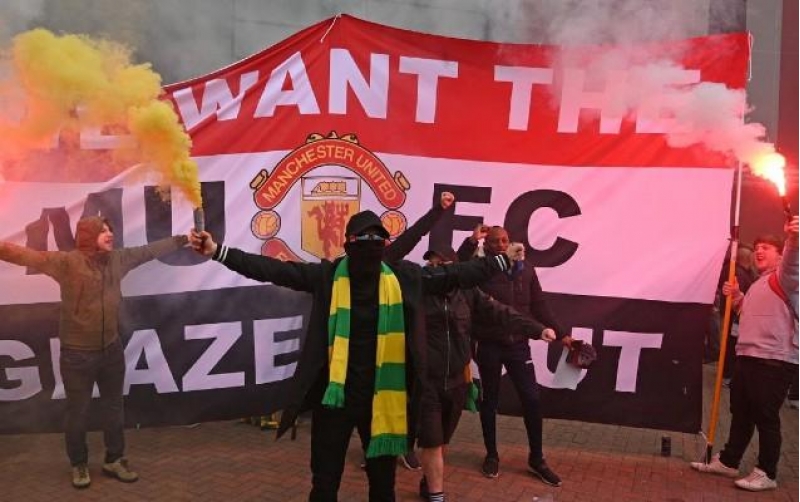 yunaytedin-daha-10-azarkeshi-hebs-olundu