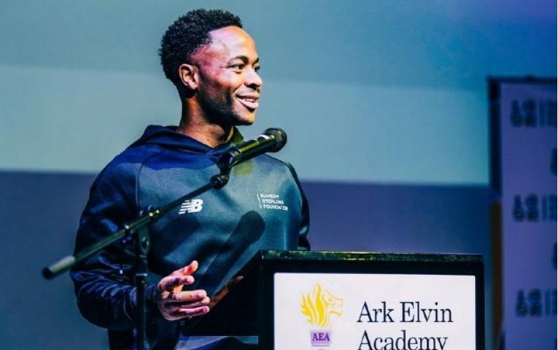 ulduz-futbolchudan-numunevi-addim