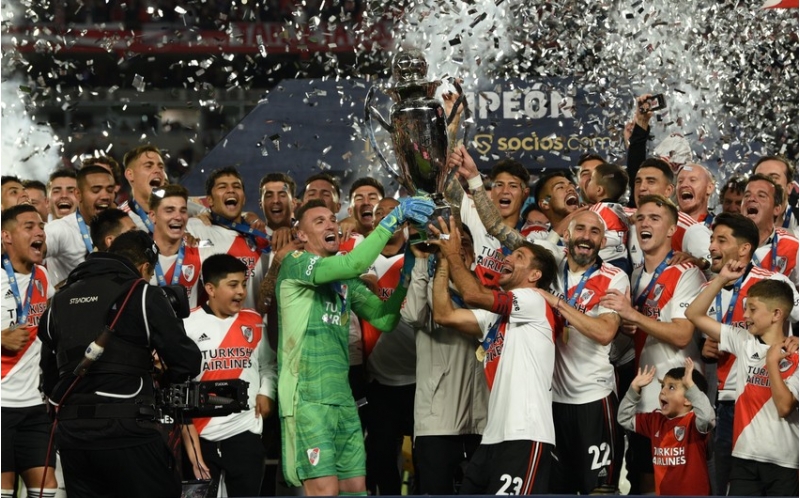 river-pleyt-36-ci-defe-argentina-chempionu-olub