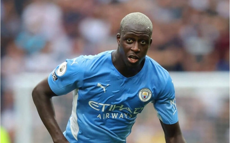 manchester-sitinin-futbolchusu-azadliga-buraxilib