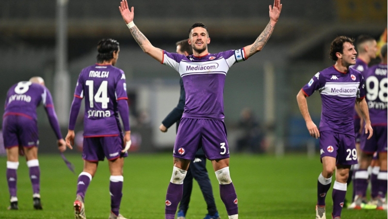 fiorentina-parlaq-qelebe-qazandi