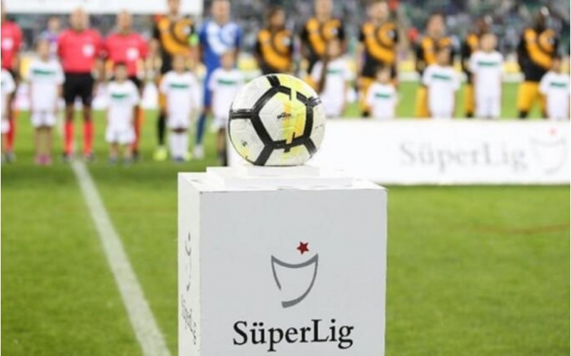 turkiye-super-liqasinda-oyunlarin-vaxti-hava-sheraitine-gore-deyishdirilib