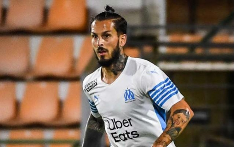 qarabagin-reqibi-hucumchusunu-satdi
