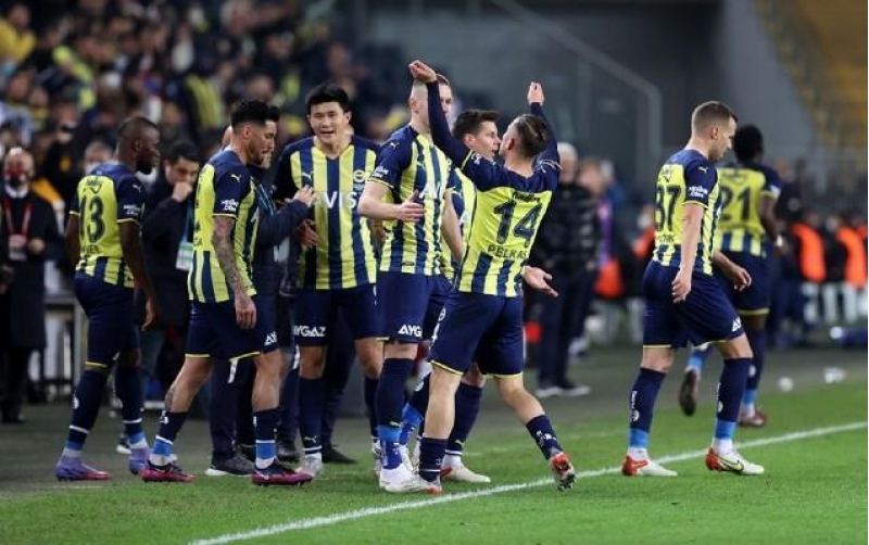 fenerbaxchanin-4-futbolchusu-koronavirusa-yoluxdu