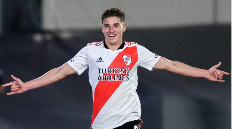 argentinanin-yeni-ulduzu-manchesterde