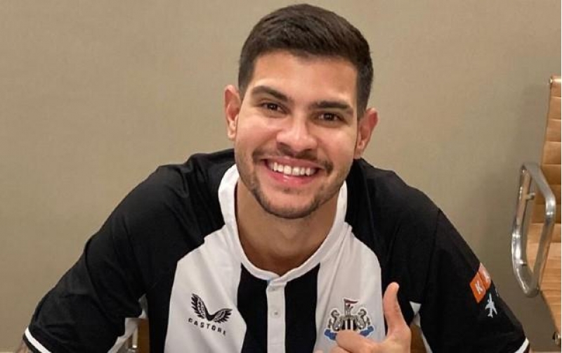 braziliya-millisinin-uzvu-nyukaslda