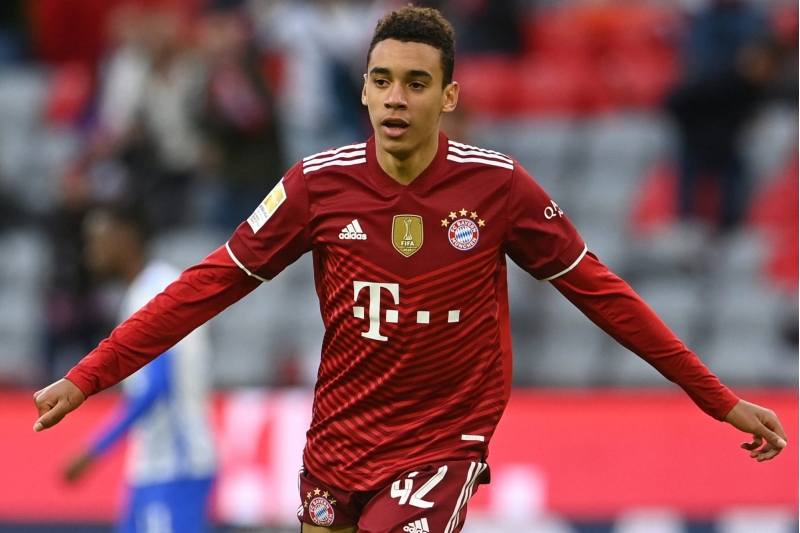 bavariyanin-futbolchusu-koronavirusa-yoluxdu